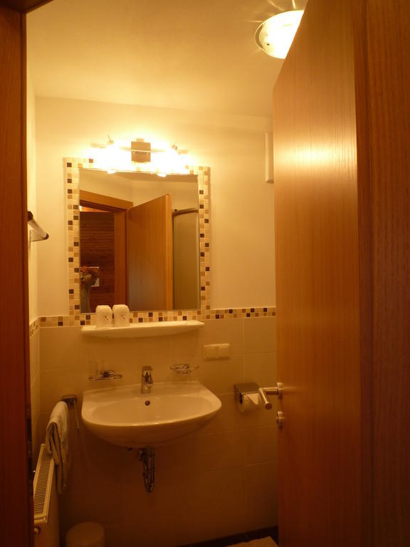 Ferienwohnung Haus Glanzern Westendorf Zimmer foto